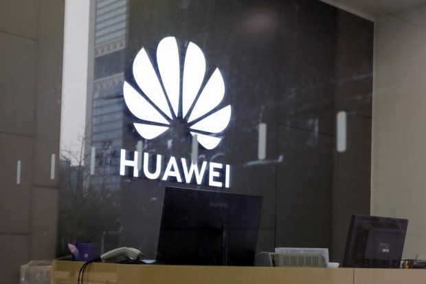 Gigantul chinez Huawei și-a închis magazinul online din Rusia