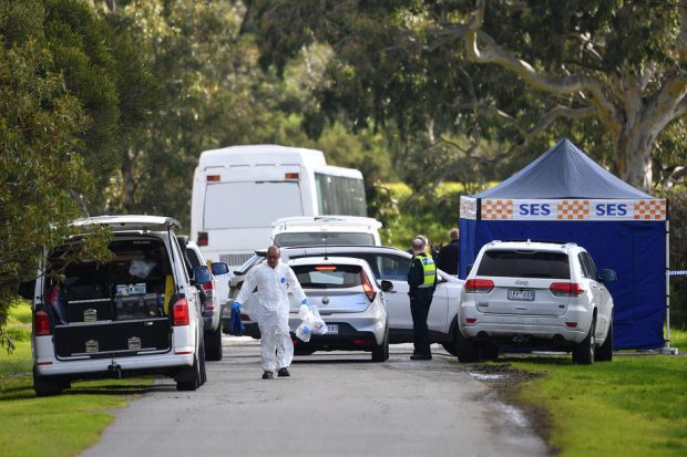 Trei persoane au fost împușcate mortal iar o a patra a fost grav rănită într-un atac armat de la o fermă din Australia