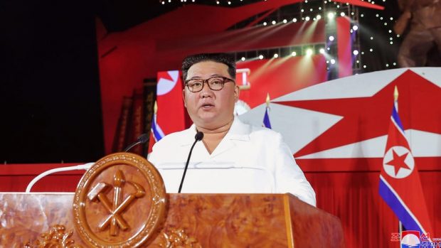 Pentru a preveni eventuale tentative de asasinat, dictatorul nord-coreean Kim Jong-un și-a construit opt conace de lux, unul lângă celălalt