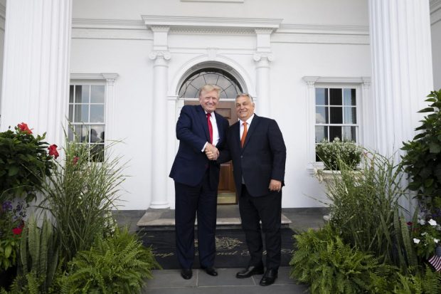 Viktor Orban s-a întâlnit cu Donald Trump cu ocazia participării la adunarea conservatorilor în SUA
