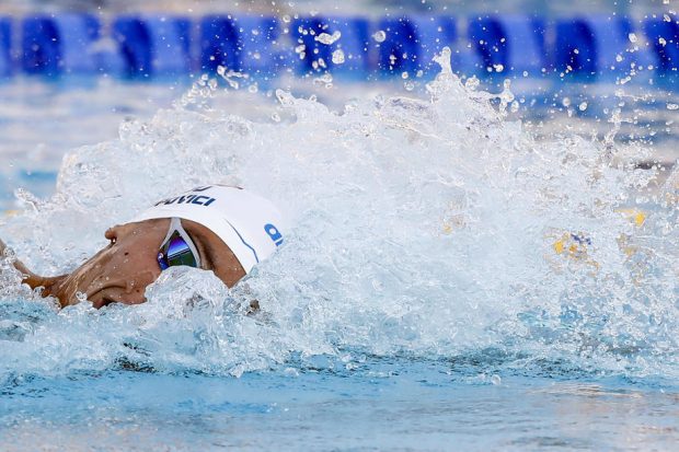 Ștafeta masculină a României, calificată cu primul timp în finala Mondialului de natație pentru juniori. David Popovici a oferit echipei un avans uriaș