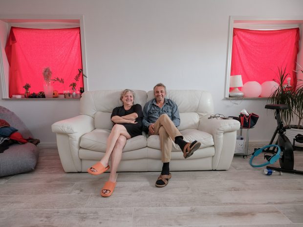 Viața unei familii de români care a ajuns să se simtă mai acasă în Danemarca: „În România rămâneam la faza de «dă-mi două țigări la bucată». De aici am mers la Londra de cinci ori”