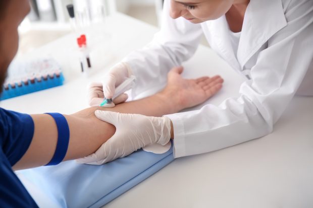 Un nou tip de test de sânge poate identifica mai multe tipuri de cancer chiar dacă nu sunt simptome clare