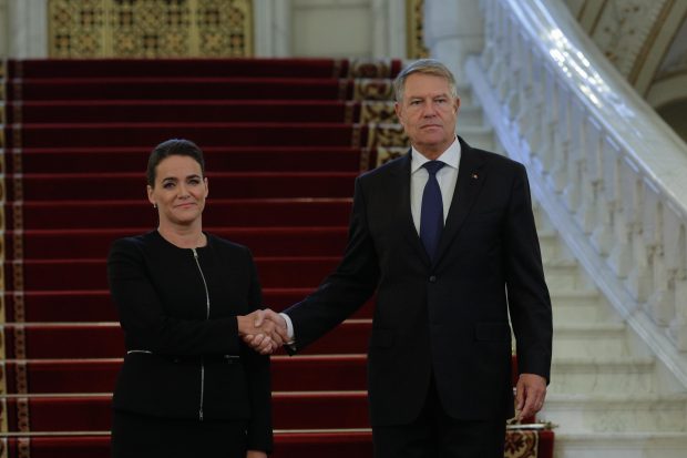 Klaus Iohannis se întâlnește cu președintele Ungariei, Katalin Novak