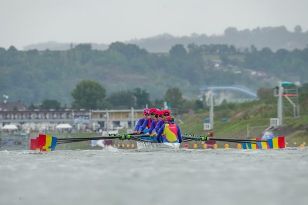 România, a patra medalie de aur la Campionatul Mondial de canotaj. Locul 1 pentru echipajul de 8+1 feminin