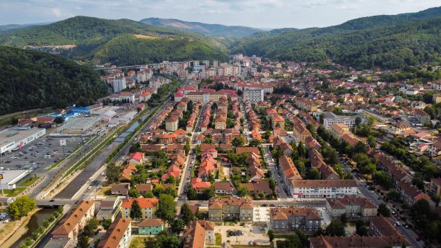 Reșița, primul oraș din România în rețeaua UNESCO Learning cities. Au introdus cursuri de robotică de la cele mai mici clase până la liceu
