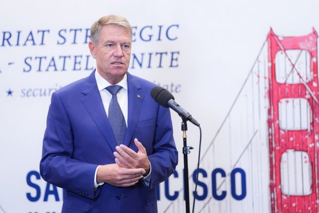 Klaus Iohannis, despre majorările salariale ale demnitarilor: Nu mi se pare corect. Puteam să rămânem mai spre urmă