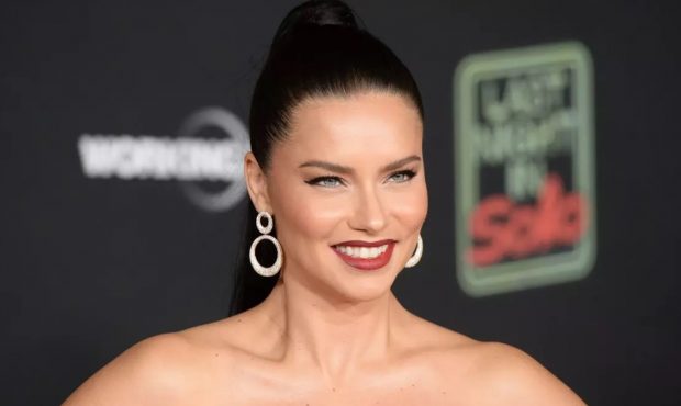Adriana Lima, mamă pentru a treia oară. Ce nume a ales pentru băiețelul ei