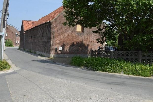 100 de oameni, inclusiv figuranți, aduși la reconstituirea unei crime între români, în Belgia. O stradă e închisă toată ziua