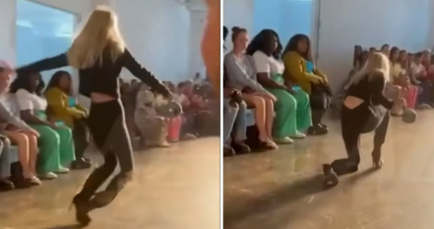 Un model care defila în cizme cu toc stiletto a căzut de două ori, la Săptămâna Modei de la New York. La final, a apărut desculță pe podium