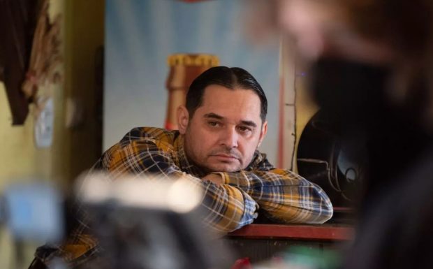 Ce îi strigă fanii pe stradă lui Mihai Rait, Dorel din „Las Fierbinți”