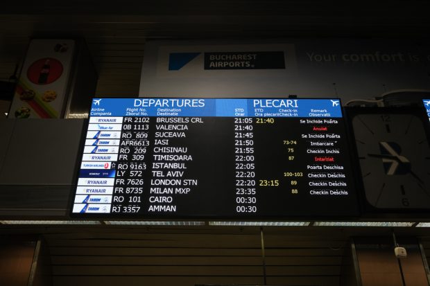 Peste 620 de români au solicitat sprijin să revină în ţară, după anularea zborurilor Blue Air