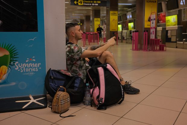 Cum arată aeroportul Otopeni la finalul unei zile de haos și incertitudine pentru călătorii Blue Air