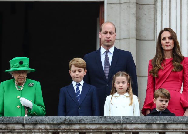 Doi dintre copiii prinţului William vor participa la funeraliile reginei Elisabeta a II-a