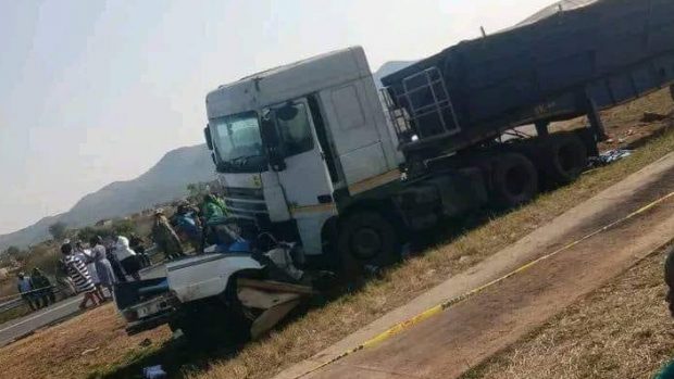 21 de morți, între care 19 copii, după ce un tir a intrat într-o camionetă plină cu elevi care veneau de la școală, în Africa de Sud