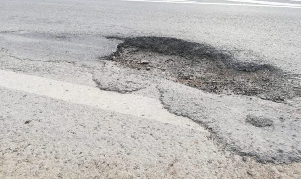 Drumuri și Poduri Locale, firma CJ Alba, obligată la plata a mii de euro către un motociclist rănit într-un accident rutier
