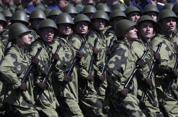 Consiliul Federației Ruse va discuta trecerea la un serviciu militar obligatoriu la doi ani: „Așa vom crește pregătirea de luptă a soldaților noștri”