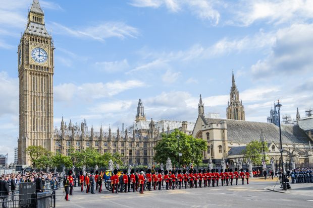 Detalii privind protocolul pentru funeraliile reginei Elisabeta a II-a. Suverana va fi înmormântată luni seară la Windsor
