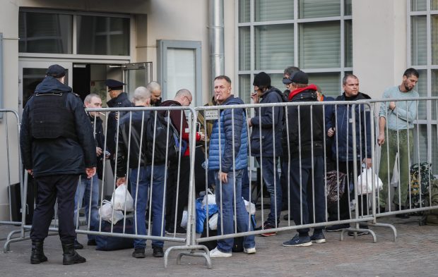 Rușii recent încorporați sunt trimiși pe frontul din Ucraina după doar câteva zile de antrenament, susțin activiștii pentru drepturile omului
