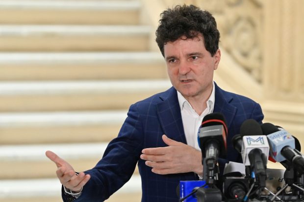 Nicuşor Dan anunţă că Teatrul Bulandra va fi consolidat şi restaurat cu finanţare din PNRR