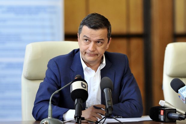 Ministrul Grindeanu îi îndeamnă pe românii păgubiţi de Blue Air să găsească alte variante de a veni acasă