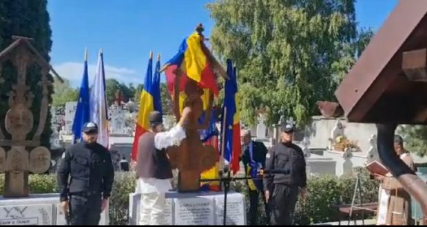 Un monument dedicat „eroilor” fostei Securități a fost ridicat în Cimitirul Eroilor din Pitești