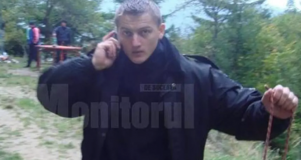 Interlopul din Suceava care a lovit un polițist cu sabia în cap a scăpat din pușcărie. El a fost plasat în arest la domiciliu