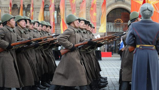 Expert militar ucrainean: „Rușii nu se vor opri, chiar dacă vor fi nevoiți să folosească modelul de pușcă fabricat în 1891”