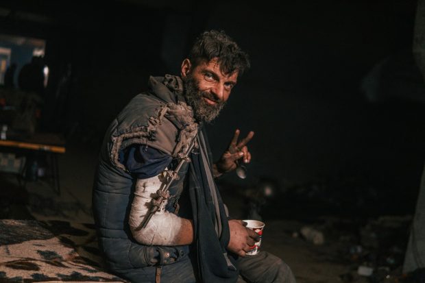 Sora soldatului ucrainean care a slăbit 23 de kilograme în timpul detenției ruse: „Prima oară ne-a cerut eclere și prăjitură Napoleon”