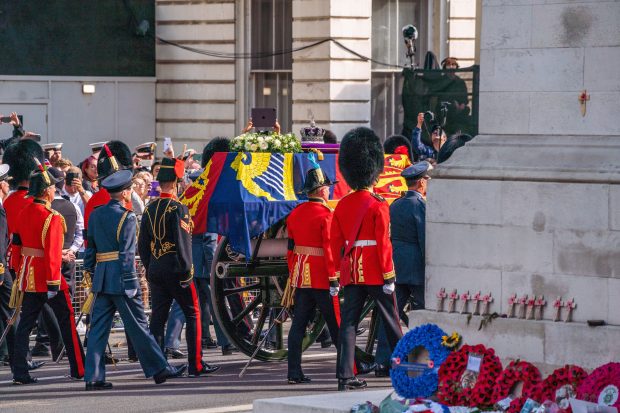 Coreea de Nord, invitată de Marea Britanie să trimită un reprezentant la funeraliile reginei Elisabeta a II-a. Șase țări nu vor primi invitații