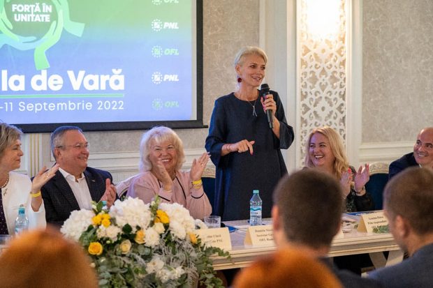 Alina Gorghiu, după injuriile aduse de tineri din PNL celor din PSD: Unii au fost mitocani