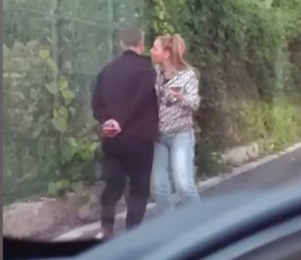 Noi imagini cu bătaia dintre Anamaria Prodan şi Laurenţiu Reghecampf. De la ce a izbucnit