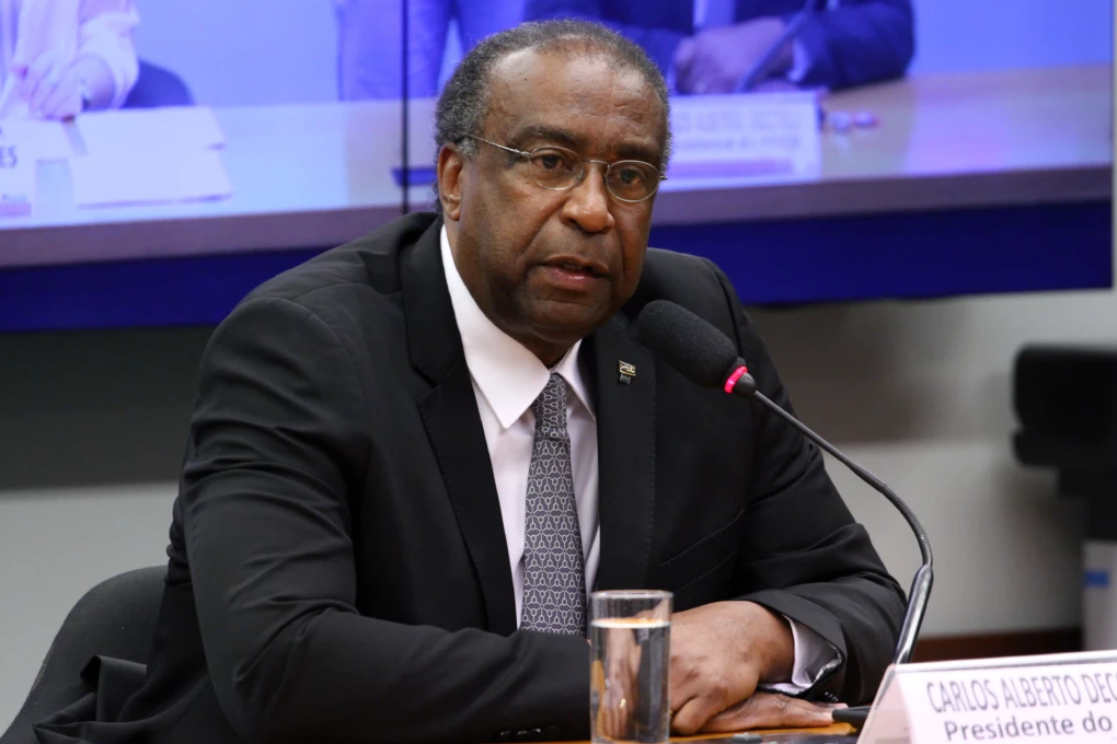 Șase miniștri ai educației din toată lumea care au fost acuzați de plagiat. Doar doi au renunțat la funcții