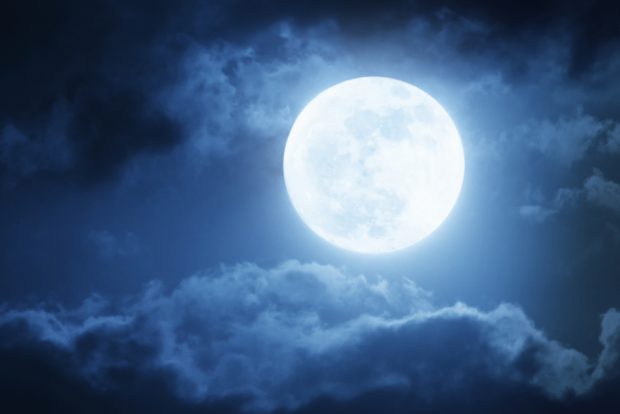 Luna plină din Pești, între realitate, fantezie și iluzii