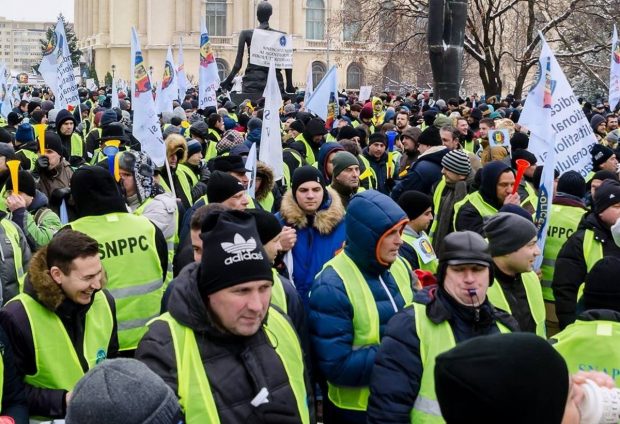 Sindicaliștii din Poliție anunță pregătiri pentru greva generală