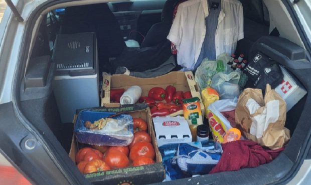Român sosit în vacanță în Thassos cu portbagajul plin cu mâncare: „Am luat la all inclusive”