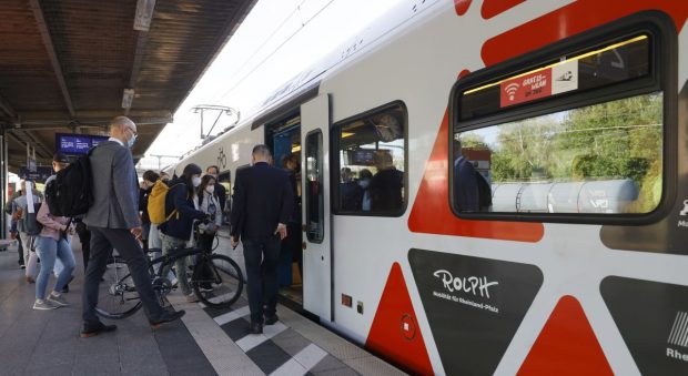 Biletul unic de 9 euro: Germania a încheiat experimentul călătoriilor super-ieftine cu transportul public. Care sunt concluziile?