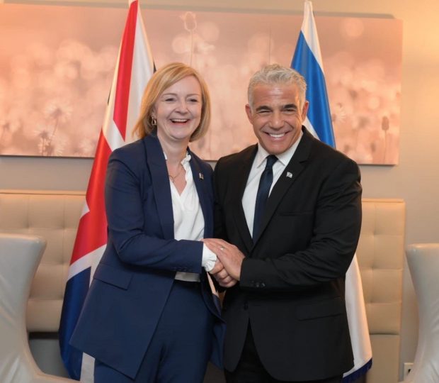 Liz Truss analizează să urmeze exemplul lui Donald Trump și să mute ambasada britanică din Israel la Ierusalim