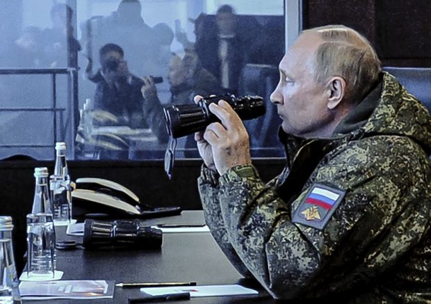 „Nu este o cacealma”: Vladimir Putin avertizează Occidentul că este dispus să folosească armele nucleare