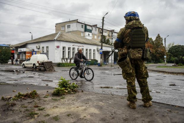 LIVETEXT Război în Ucraina, ziua 208 | Ucraina își consolidează câștigurile teritoriale din estul țării, în timp ce rușii își intensifică atacurile asupra țintelor civile