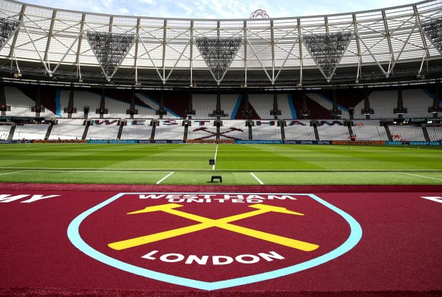 Fanii West Ham au aflat că regina a murit când veneau la stadion pentru meciul cu FCSB