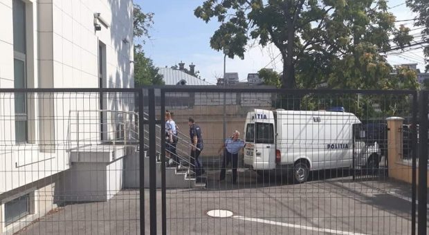 Pensionar din Craiova, judecat pentru coruperea sexuală a minorilor