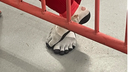 Fotbalistul japonez Ao Tanaka poartă aceleași șosete de 5 ani: „Îmi aduc noroc”