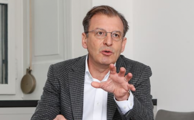 Șeful gigantului farma Novartis apără exporturile în Rusia: „Medicamentele sunt pentru oameni, nu pentru regimuri”