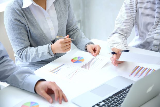 Companiile sunt mai puțin îngrijorate de actuala criză economică decât de cea provocată de pandemie – studiu german