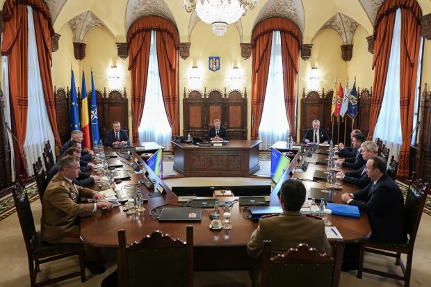 Criza energetică, situația armatei și războiul din Ucraina, discutate în ședința CSAT de la Cotroceni