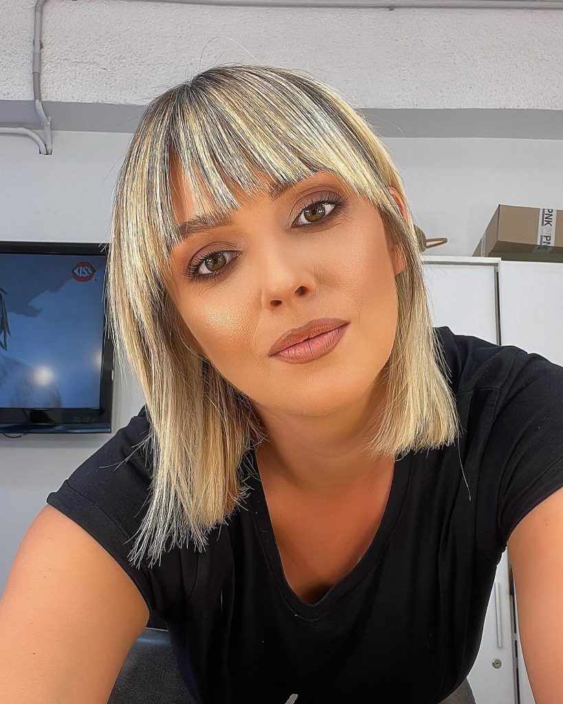Diana Dumitrescu, transformare radicală de look: păr șaten și tunsă bob 12 Diana Dumitrescu, look nou