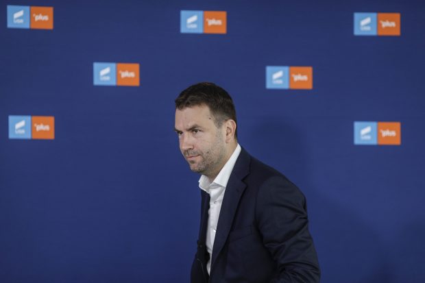 USR a pierdut 100 de membri la Prahova dintr-un foc. Ce i se reproșează echipei conduse de Cătălin Drulă