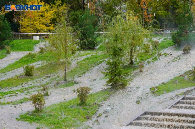 „Cascadă de fecale”. 200.000 de oameni din orașul rus Volgograd au rămas fără apă, după ce canalizarea s-a stricat