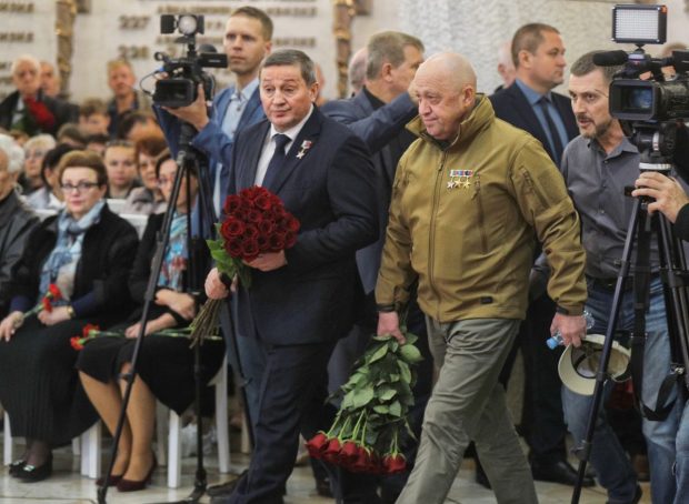 Șeful mercenarilor Wagner a criticat deschis, în fața lui Putin, eșecurile militare ale Rusiei din Ucraina, spun oficialii SUA